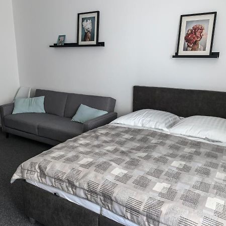Apartman J&J Bešeňová エクステリア 写真