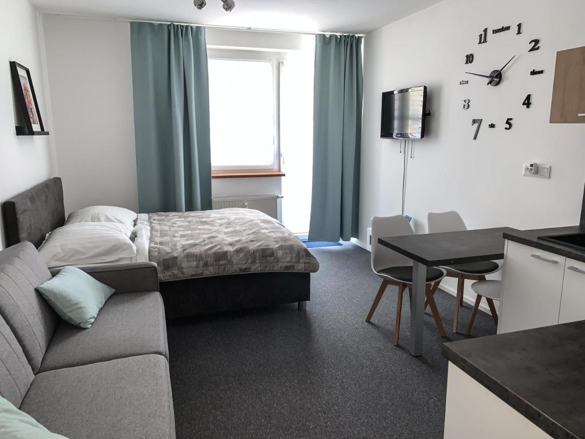 Apartman J&J Bešeňová エクステリア 写真