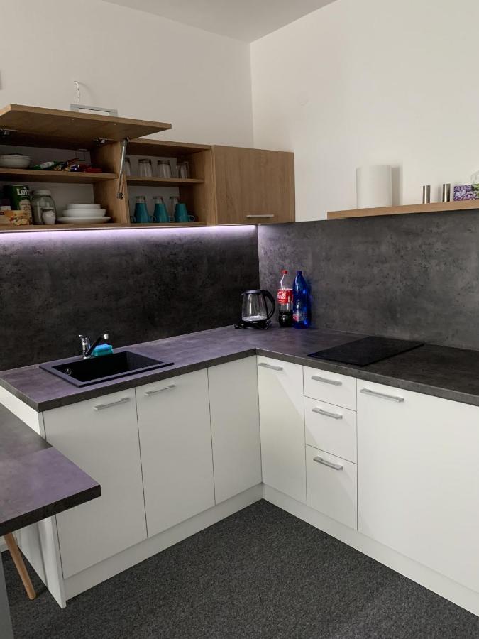 Apartman J&J Bešeňová エクステリア 写真